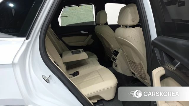 Audi Q5 (FY) 2022 Белый из Кореи, фото 2