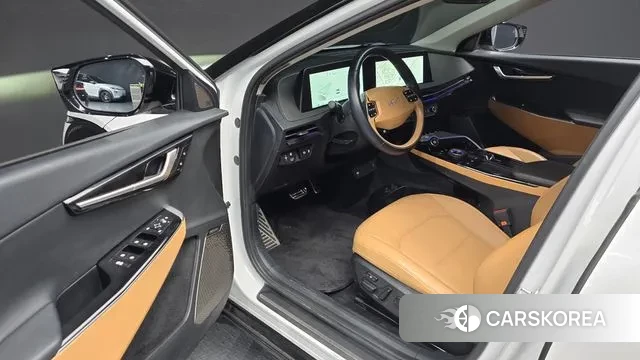 Kia EV6 2022 Белый из Кореи, фото 2