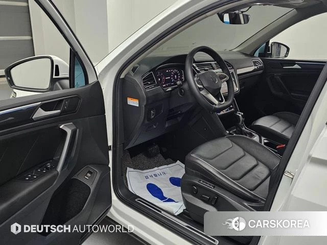 Volkswagen Tiguan second Generation 2021 Белый из Кореи, фото 2