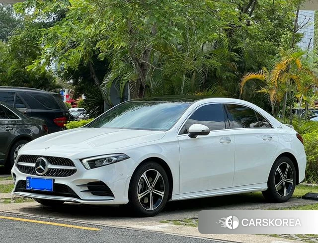 Mercedes-Benz Class A 2023 Белый из Китая, фото 2