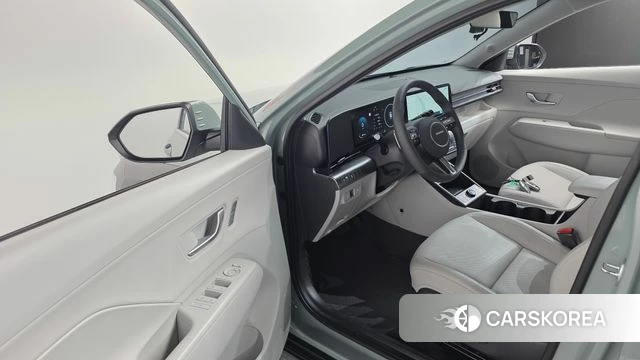 Hyundai Kona (SX2) 2023 Светло-зеленый из Кореи, фото 2