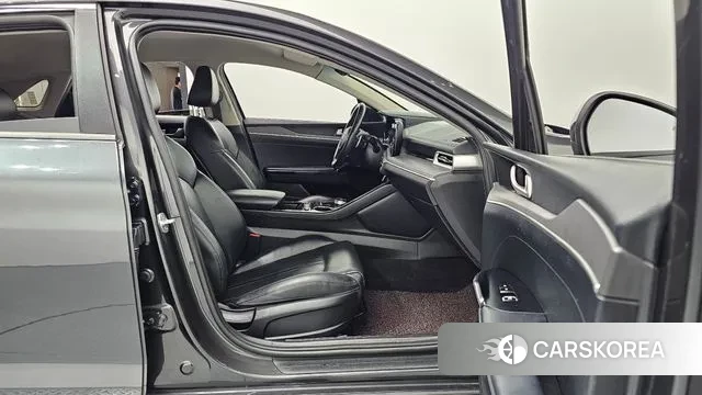 Kia K5 3rd generation 2021 Серый из Кореи, фото 2