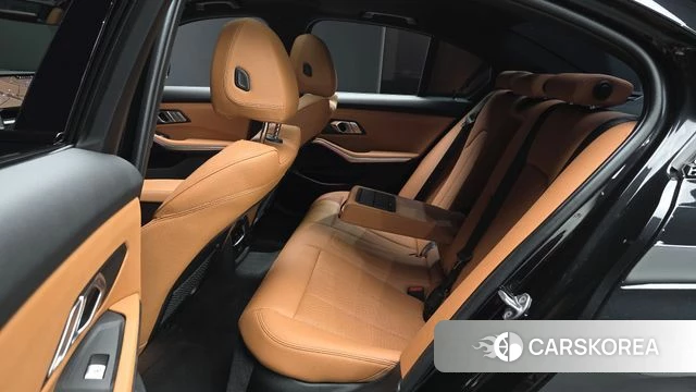 BMW 3 Series (G20) 2023 Черный из Кореи, фото 2