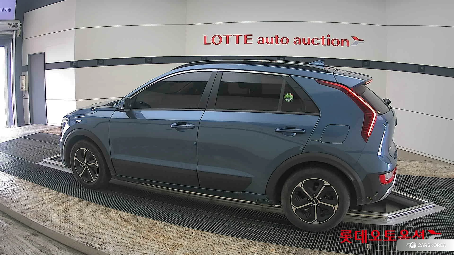 Kia Niro Hybrid 2022 Mineral Blue из Кореи, фото 2