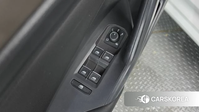 Volkswagen 7th Generation of Jetta 2021 Белый из Кореи, фото 2