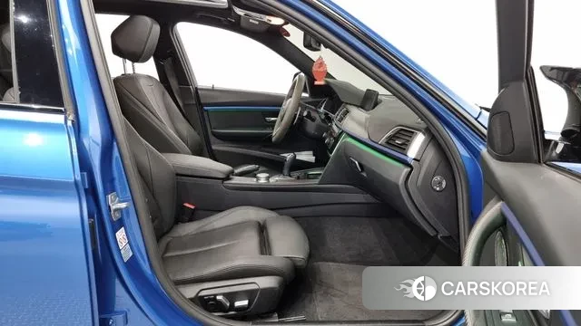 BMW 3 Series (F30) 2018 Синий из Кореи, фото 2