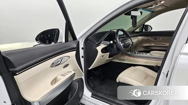 Genesis GV70 2022 Белый из Кореи, фото 2