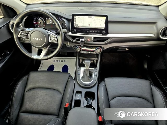 Kia The New K3 2nd generation 2022 Белый из Кореи, фото 2
