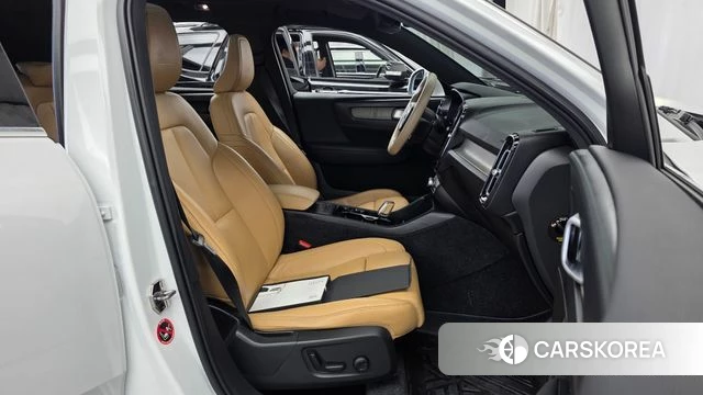 Volvo XC40 2020 Белый из Кореи, фото 2