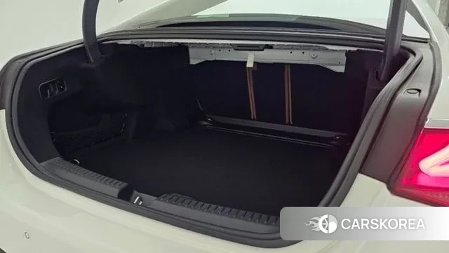 Mercedes-Benz E-Class W214 2024 Белый из Кореи, фото 2