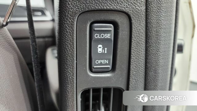 Honda Odyssey 2019 Белый из Кореи, фото 2