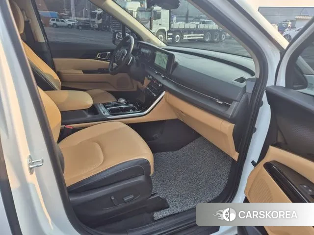 Kia Carnival 4th generation 2023 Жемчужный двухцветный из Кореи, фото 2