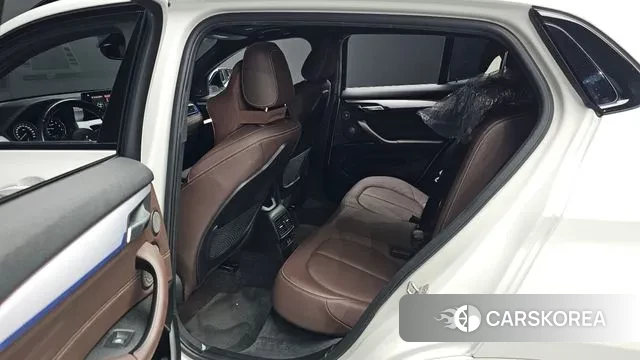 BMW X2 (F39) 2023 Белый из Кореи, фото 2