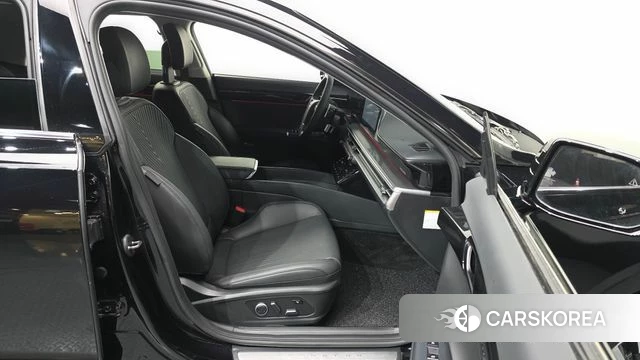 Hyundai Grandeur Hybrid (GN7) 2024 Черный из Кореи, фото 2