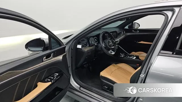 Kia K5 3rd generation 2023 Серый из Кореи, фото 2