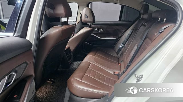 BMW 3 Series (G20) 2019 Белый из Кореи, фото 2