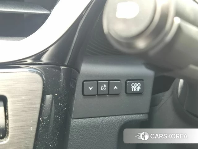Lexus ES300h 7th generation 2026 Серебристо-серый из Кореи, фото 2