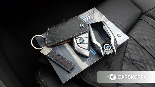 BMW 5 Series (G30) 2020 Серебристо-серый из Кореи, фото 2