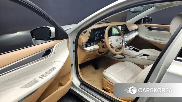 Hyundai The New Grandeur IG Hybrid 2021 Серебристо-серый из Кореи, фото 2
