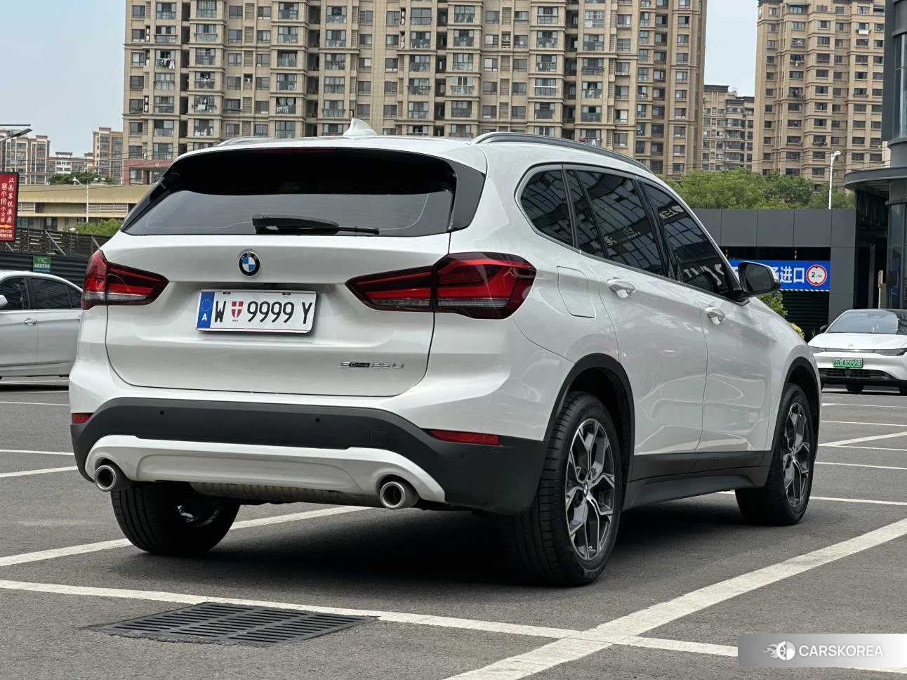BMW X1 2021 Белый из Китая, фото 2