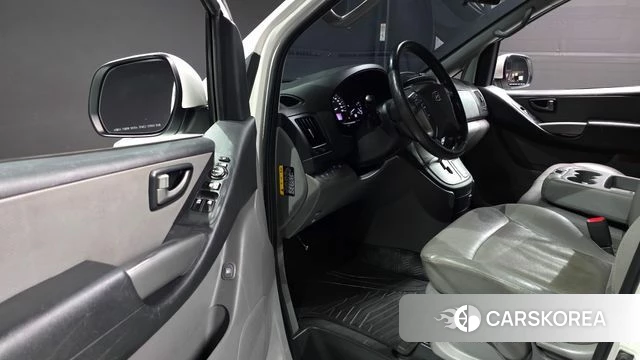 Hyundai The New Grand Starex 2018 Белый из Кореи, фото 2