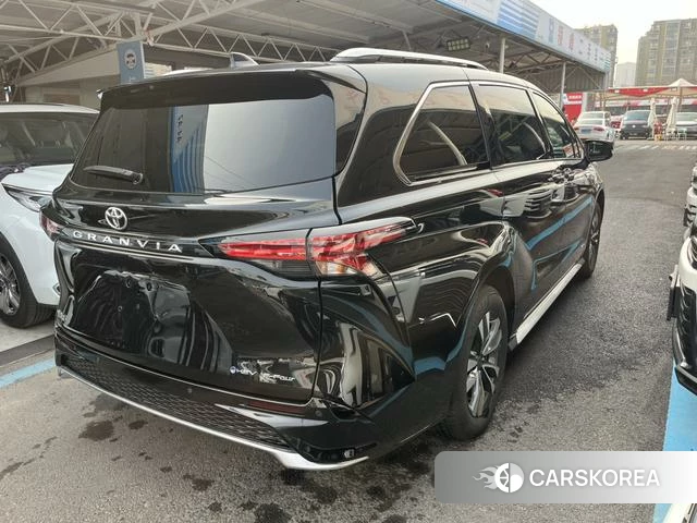 Toyota Grevia 2025 Черный из Китая, фото 2