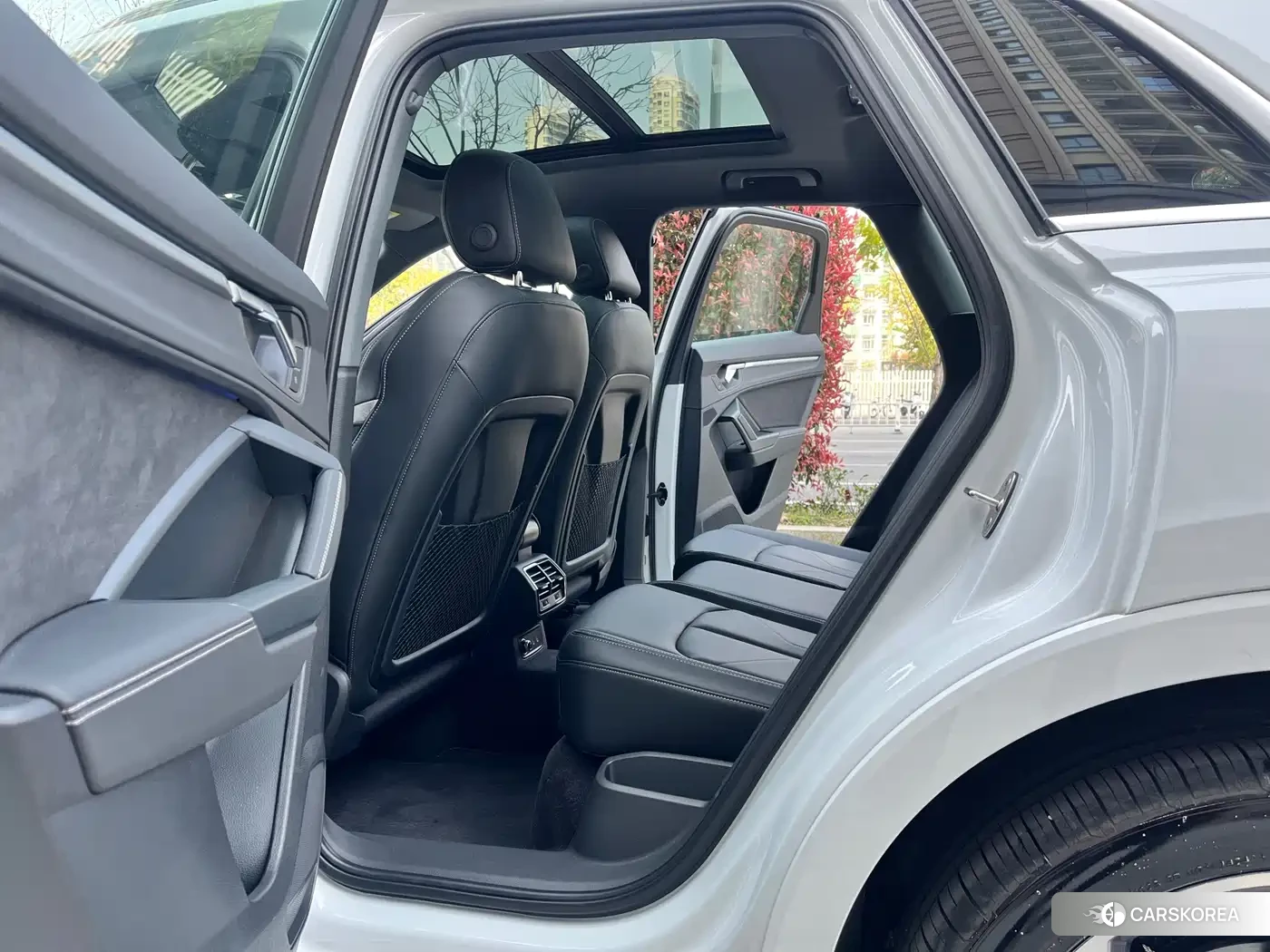 Audi Q3 2024 Белый из Китая, фото 2