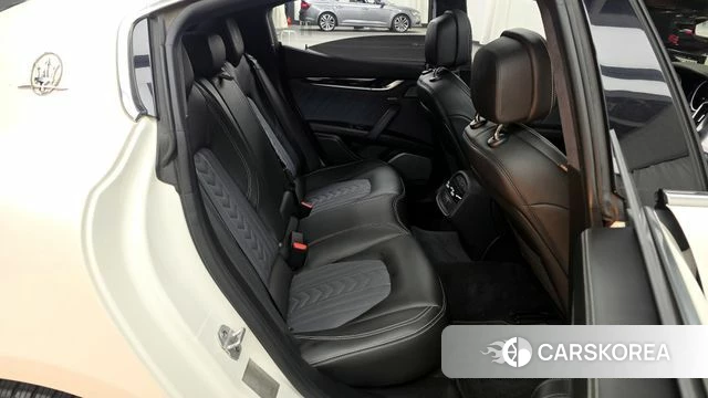 Maserati Ghibli 2018 Белый из Кореи, фото 2