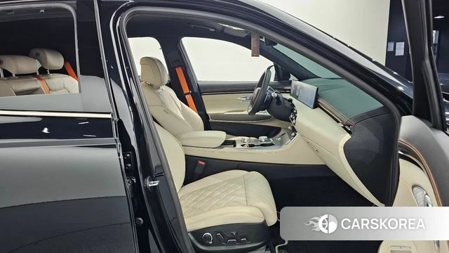 Genesis GV70 2025 Черный из Кореи, фото 2