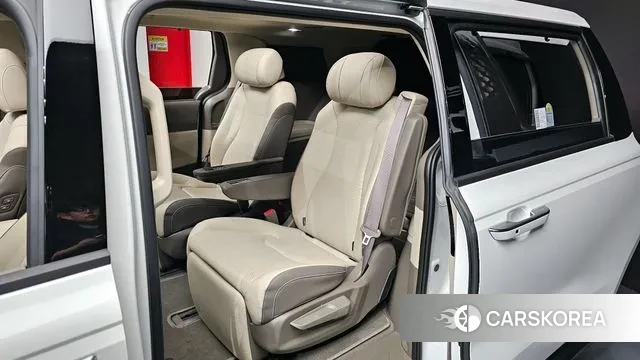Kia The New Carnival 4th Generation 2025 Белый из Кореи, фото 2
