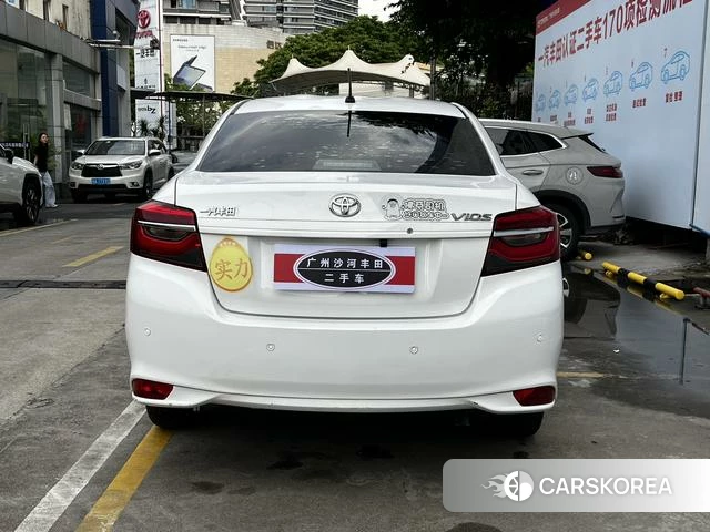 Toyota Vios 2021 Белый из Китая, фото 2