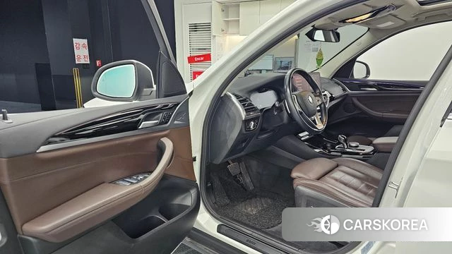 BMW X3 (G01) 2022 Белый из Кореи, фото 2
