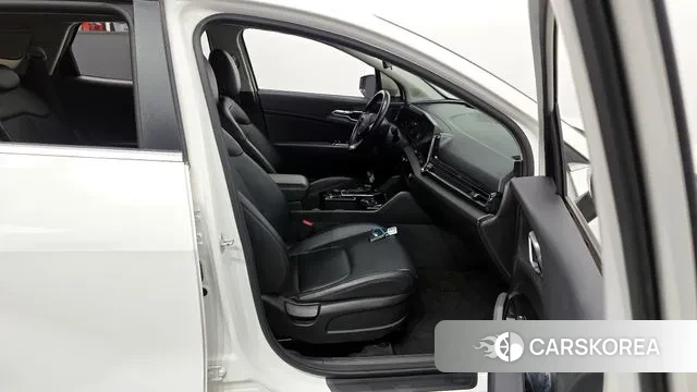 Kia Sportage 5th Generation 2022 Белый из Кореи, фото 2