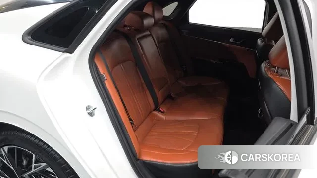 Kia The New K5 3rd generation 2023 Белый из Кореи, фото 2