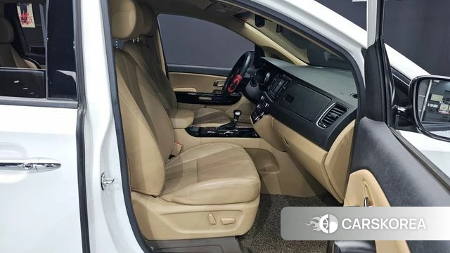 Kia The New Carnival 2019 Белый из Кореи, фото 2