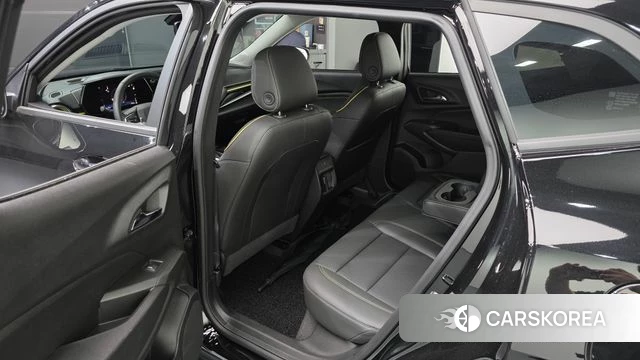 Chevrolet (GM Daewoo) Trax Crossover 2023 Черный из Кореи, фото 2