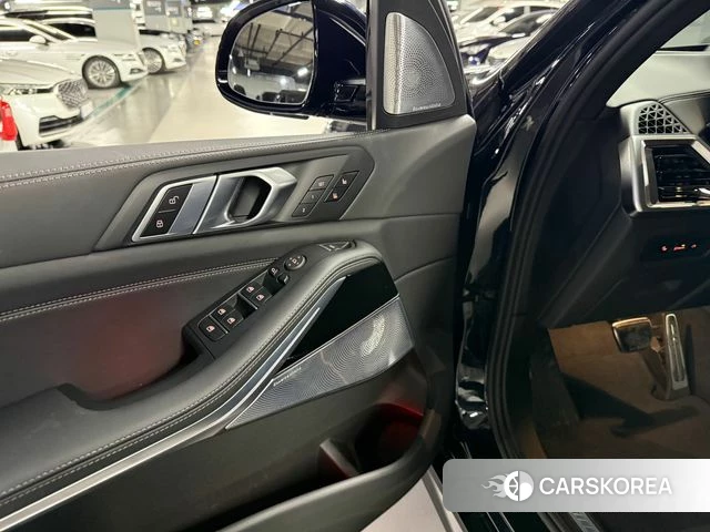 BMW X5 (G05) 2026 Черный из Кореи, фото 2