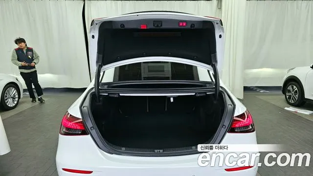 Mercedes-Benz E-Class W213 2022 Белый из Кореи, фото 2