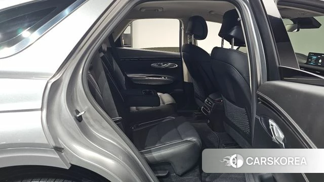 Genesis GV70 2021 Серебристо-серый из Кореи, фото 2