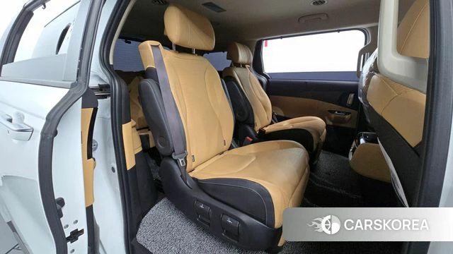 Kia Carnival 4th generation 2023 Белый из Кореи, фото 2