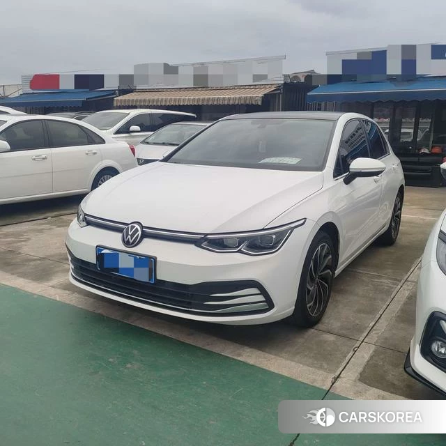 Volkswagen Golf 2023 Белый из Китая, фото 2