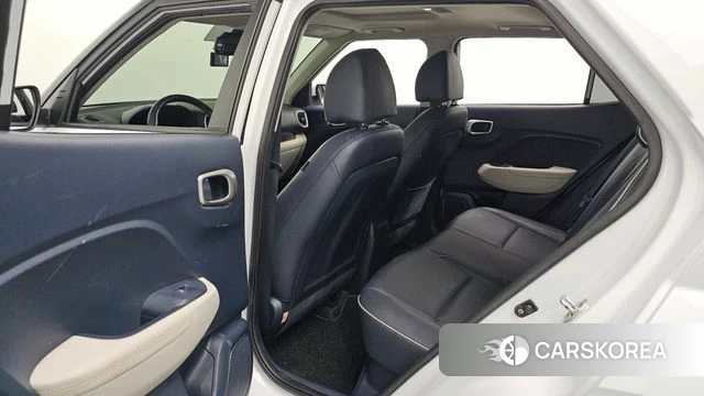 Hyundai Venue 2021 Белый из Кореи, фото 2