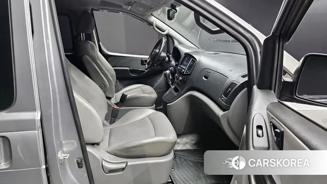 Hyundai The New Grand Starex 2018 Серебряный из Кореи, фото 2