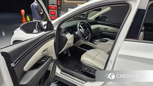 Hyundai Tucson Hybrid (NX4) 2023 Белый из Кореи, фото 2