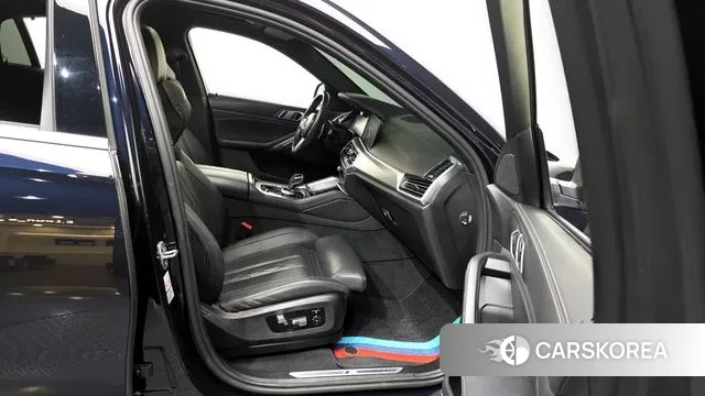 BMW X6 (G06) 2022 Черный из Кореи, фото 2