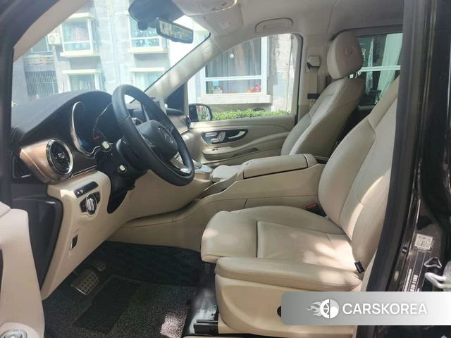 Mercedes-Benz V-class 2024 Черный из Китая, фото 2