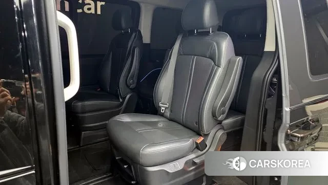 Hyundai Staria 2021 Черный из Кореи, фото 2