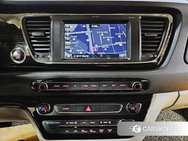 Kia The New Carnival 2018 Белый из Кореи, фото 2