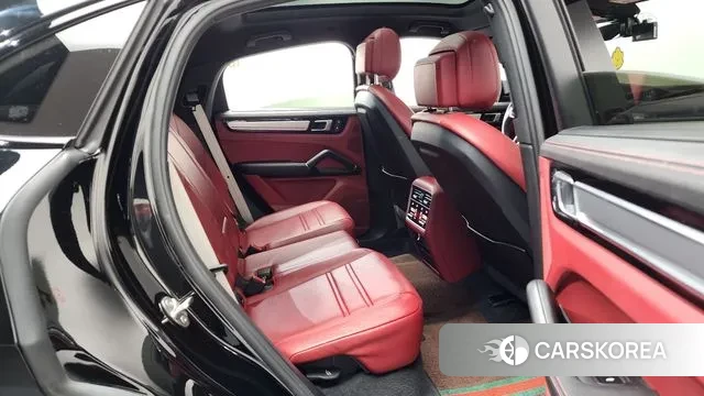 Porsche Cayenne (PO536) 2022 Черный из Кореи, фото 2