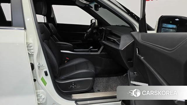 Ssangyong Torres 2023 Белый из Кореи, фото 2